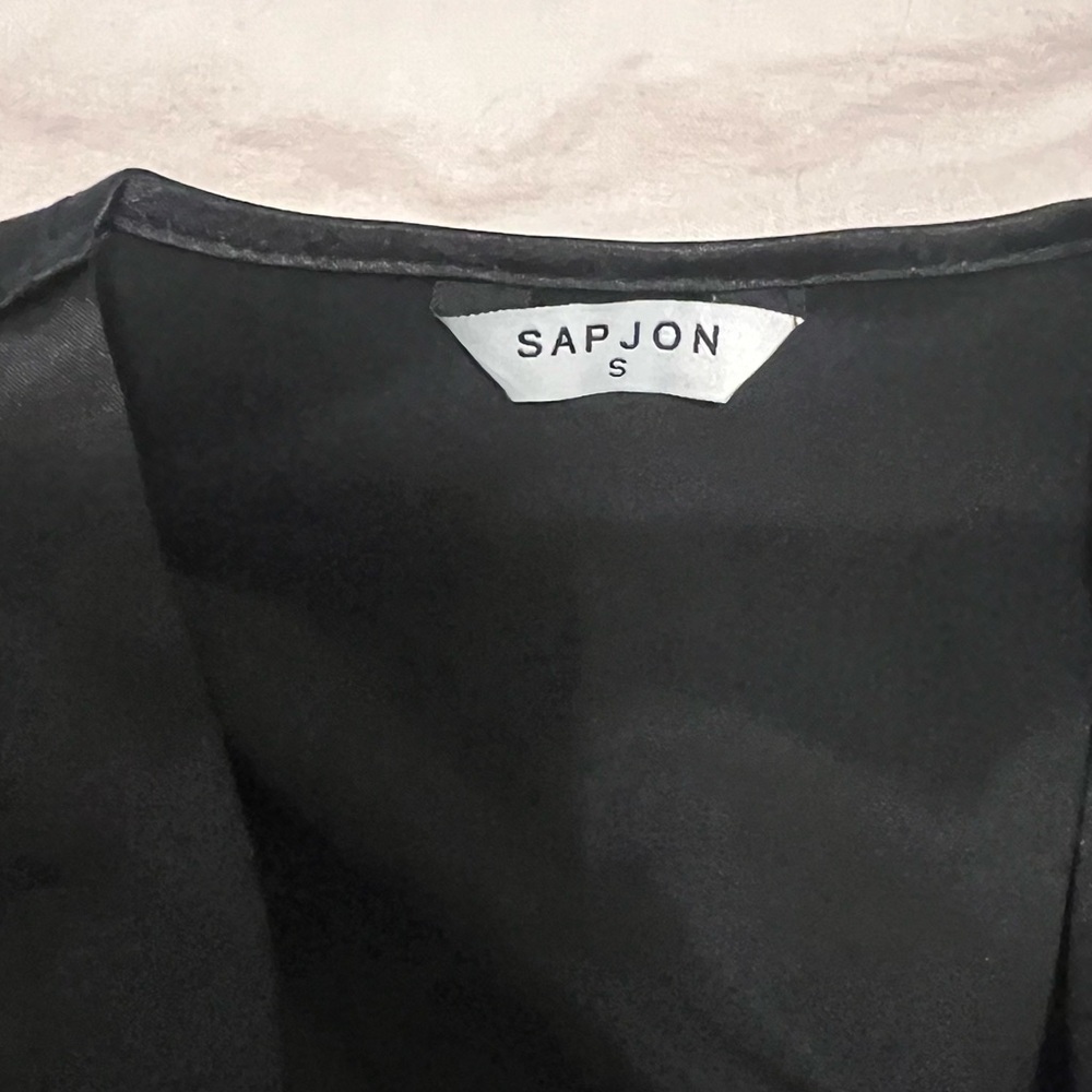 Elegant Black Satin Robe Women’s Small - Picture 5 of 6